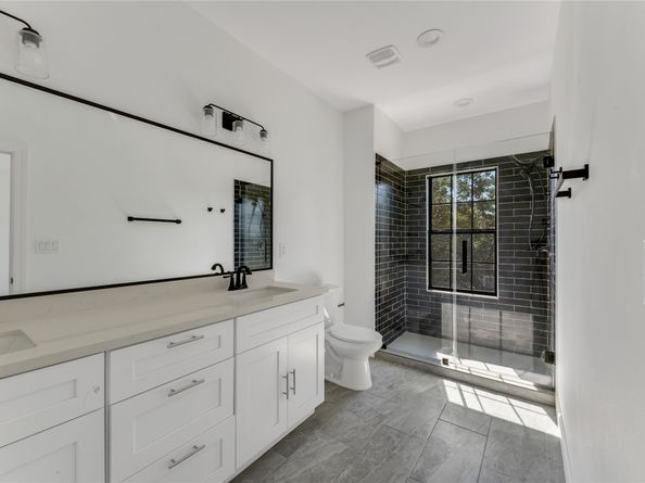 727 E 40th Street, Houston TX 77022