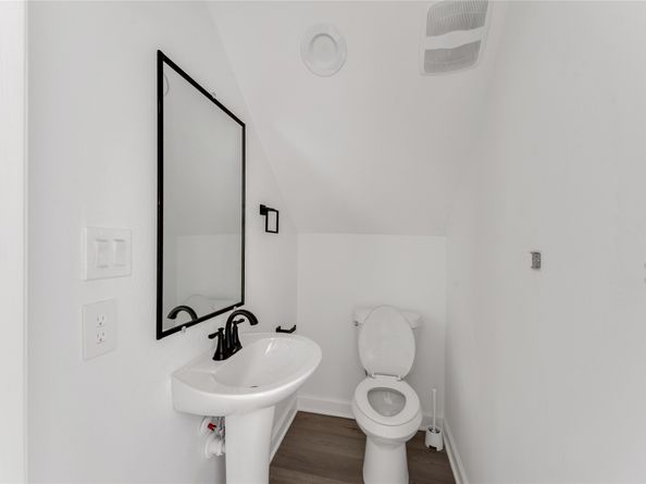 727 E 40th Street, Houston TX 77022