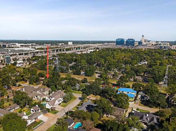 903 Wycliffe Drive, Houston TX 77079