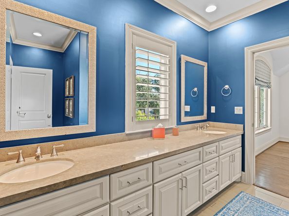 903 Wycliffe Drive, Houston TX 77079