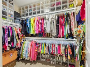 6024 Burgoyne Road, Houston TX 77057
