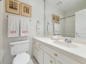 6024 Burgoyne Road, Houston TX 77057