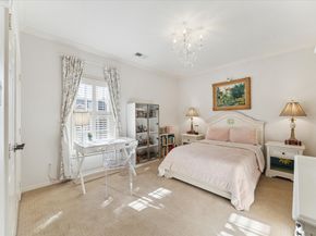 6024 Burgoyne Road, Houston TX 77057