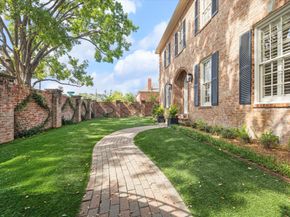 6024 Burgoyne Road, Houston TX 77057