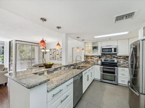 5150 Hidalgo Street 204, Houston TX 77056