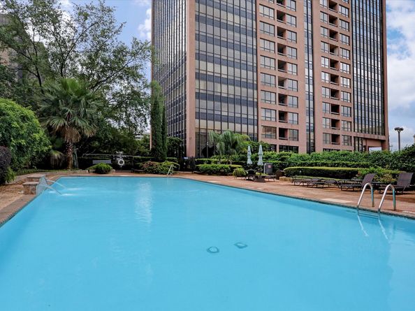 5150 Hidalgo Street 204, Houston TX 77056
