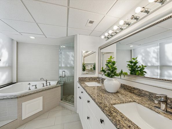 5150 Hidalgo Street 204, Houston TX 77056