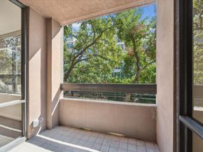 5150 Hidalgo Street 204, Houston TX 77056