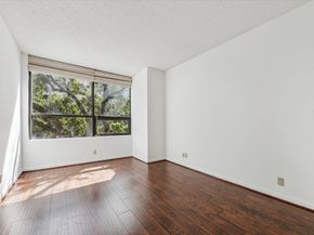 5150 Hidalgo Street 204, Houston TX 77056