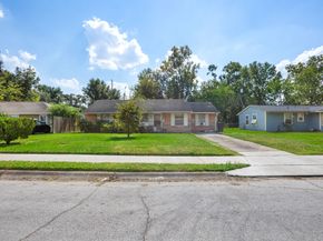 6026 Wortham Way, Houston TX 77033