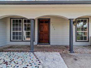 7220 Parker Road, Houston TX 77016