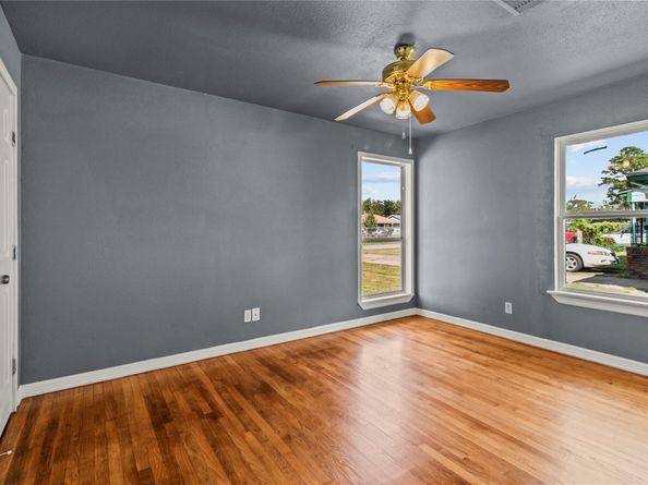 7220 Parker Road, Houston TX 77016