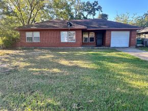 9314 Woodlyn Road, Houston TX 77078