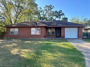 9314 Woodlyn Road, Houston TX 77078