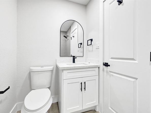 5610 Oak Trail Lane, Houston TX 77091