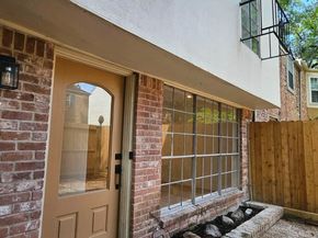 893 Wax Myrtle Lane 3, Houston TX 77079