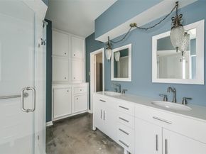 210 Mill Trail Drive, Sugar Land TX 77498