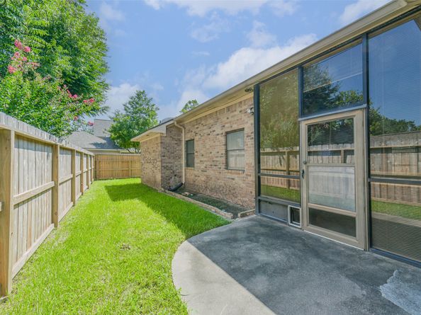 210 Mill Trail Drive, Sugar Land TX 77498