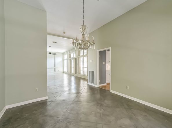 210 Mill Trail Drive, Sugar Land TX 77498