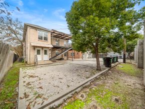 1635 Castle Court, Houston TX 77006