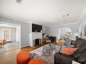 1635 Castle Court, Houston TX 77006