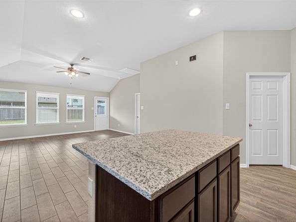 11643 Colossal Oak Drive, Houston TX 77066