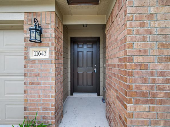 11643 Colossal Oak Drive, Houston TX 77066