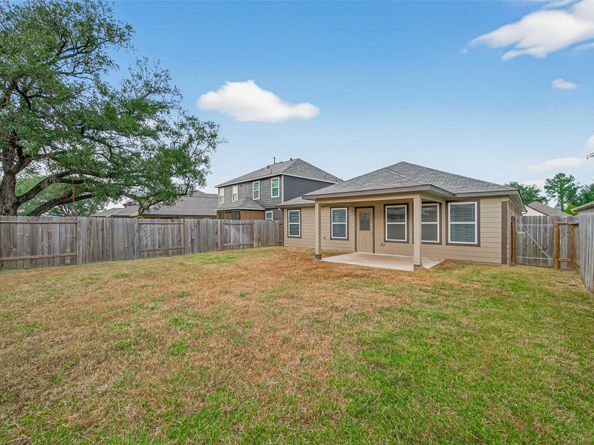 11643 Colossal Oak Drive, Houston TX 77066