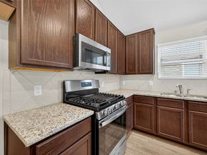 11643 Colossal Oak Drive, Houston TX 77066