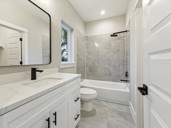 807 Martin Street D, Houston TX 77018