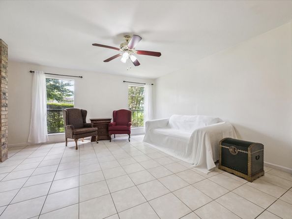 6517 Wanda Lane, Houston TX 77074
