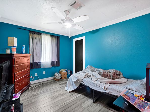5638 Fairview Forest Drive, Houston TX 77088