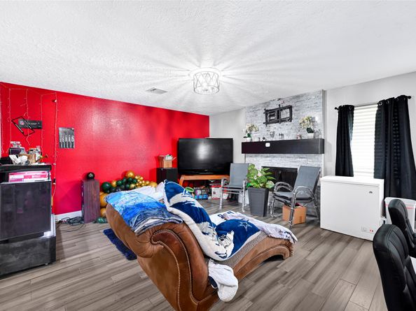 5638 Fairview Forest Drive, Houston TX 77088