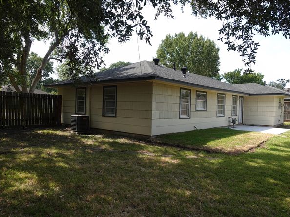 6006 Carew Street, Houston TX 77074