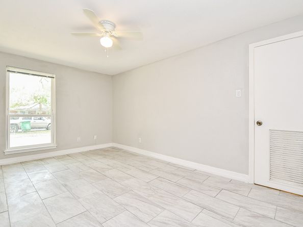 5811 Greencraig Drive, Houston TX 77035