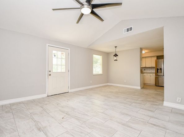 5811 Greencraig Drive, Houston TX 77035