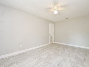 5811 Greencraig Drive, Houston TX 77035