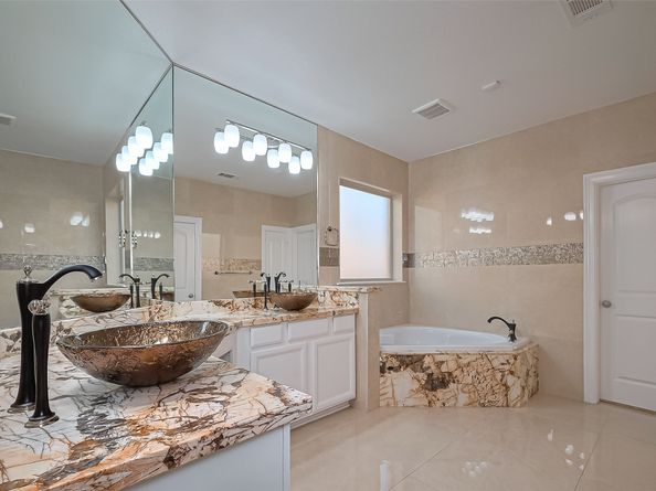 5411 Oban Terrace Lane, Sugar Land TX 77479