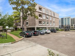2213 S Braeswood Boulevard 12H, Houston TX 77030