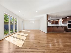 902 S Shepherd Drive, Houston TX 77019