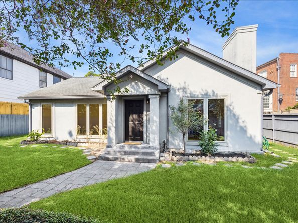 902 S Shepherd Drive, Houston TX 77019