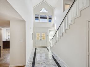 902 S Shepherd Drive, Houston TX 77019