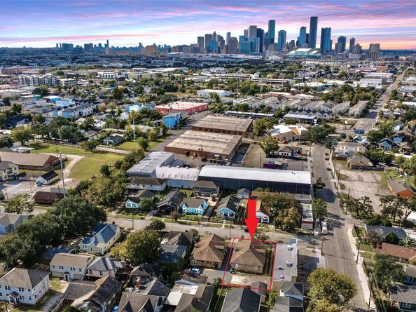 7 & 9 Hunt Street, Houston TX 77003