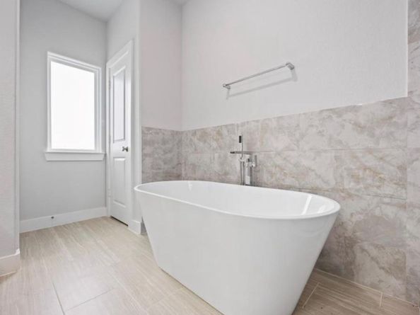 4614 Redbud Street, Houston TX 77051