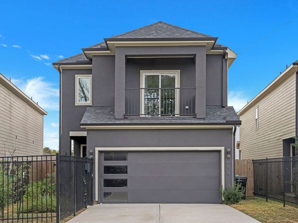 4614 Redbud Street, Houston TX 77051