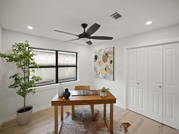 4813 Hummingbird Street, Houston TX 77035