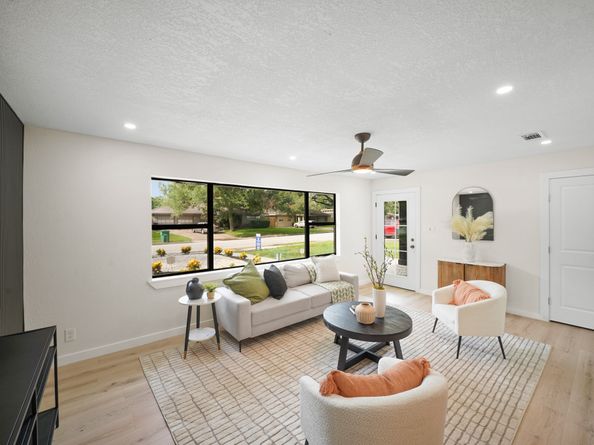 4813 Hummingbird Street, Houston TX 77035