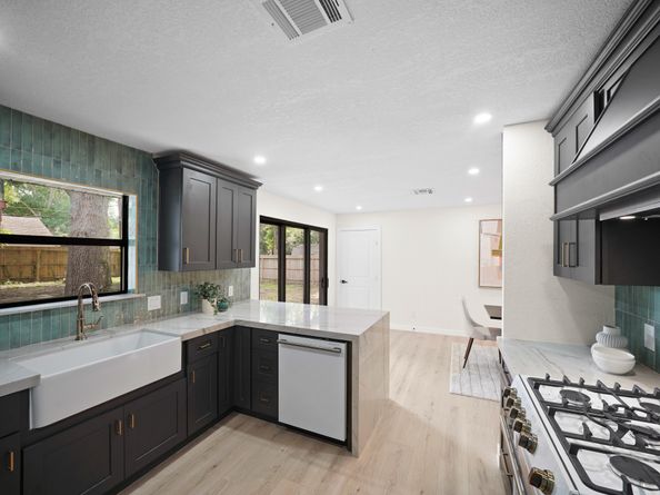 4813 Hummingbird Street, Houston TX 77035