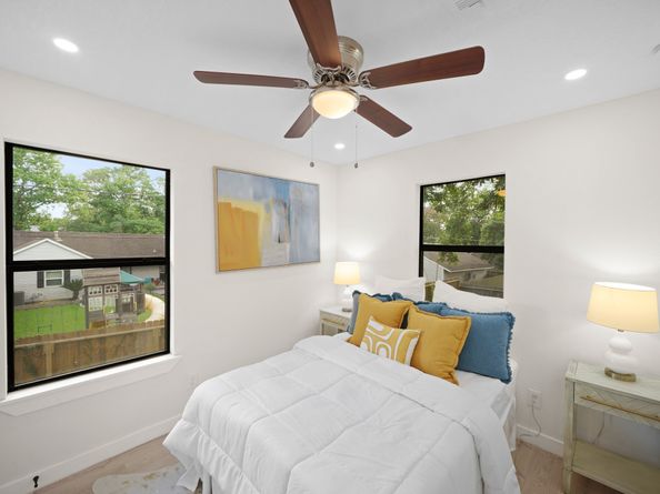 4813 Hummingbird Street, Houston TX 77035
