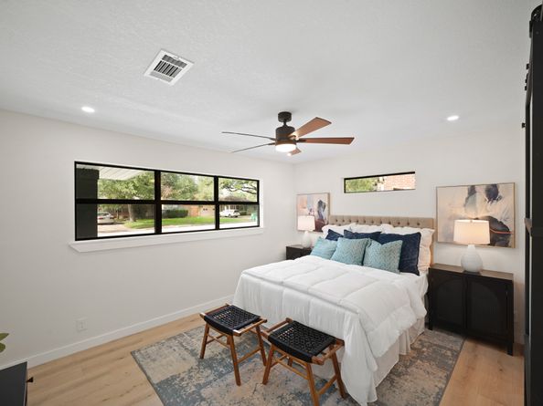 4813 Hummingbird Street, Houston TX 77035